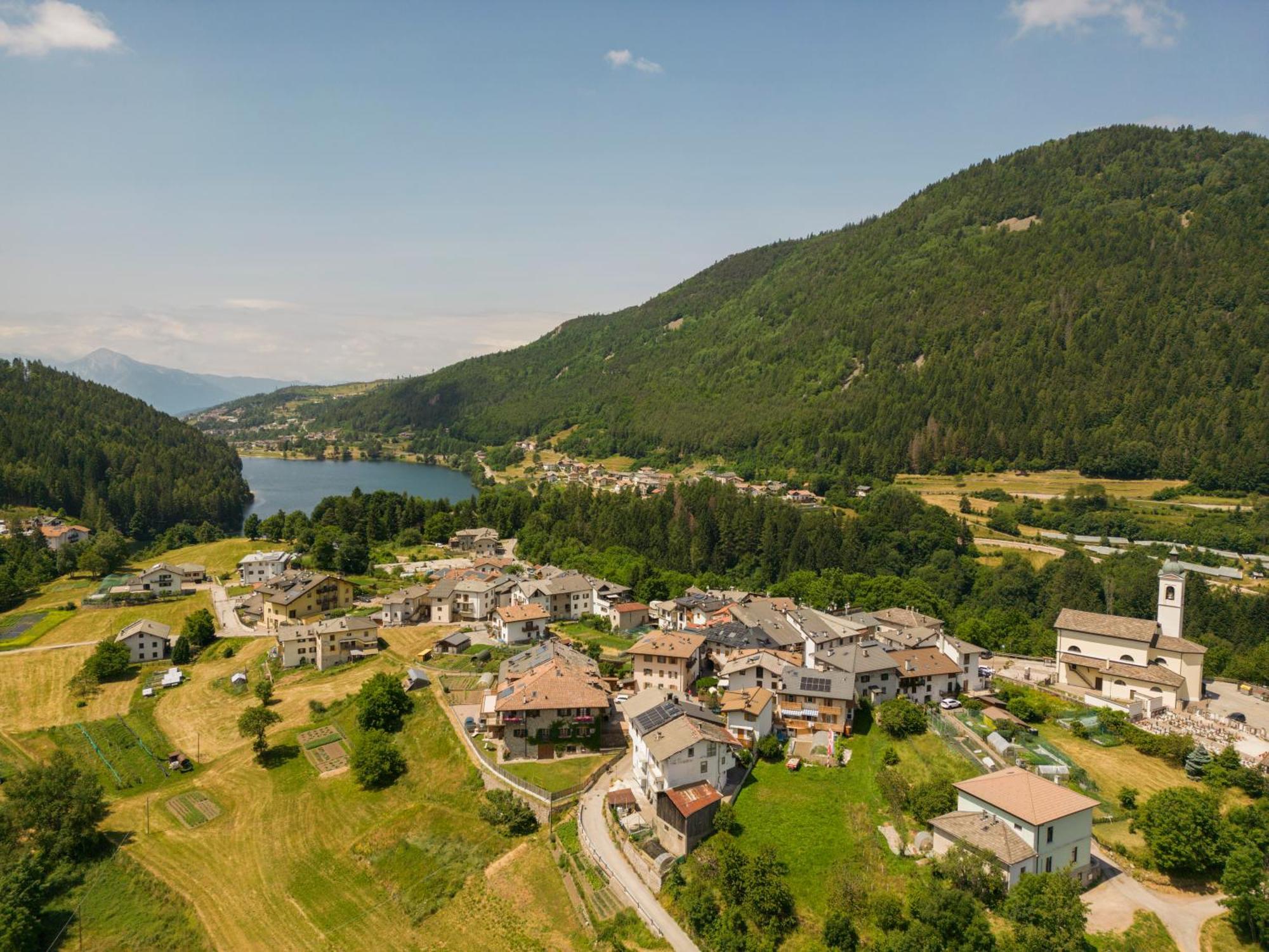B&B Le Molinare Home Relax Varda Bagian luar foto